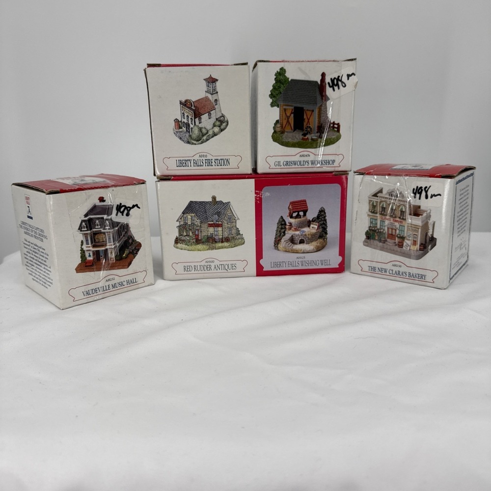 Liberty Falls The Americana Collection Village Buildings in‎ Boxes 6 Pc.